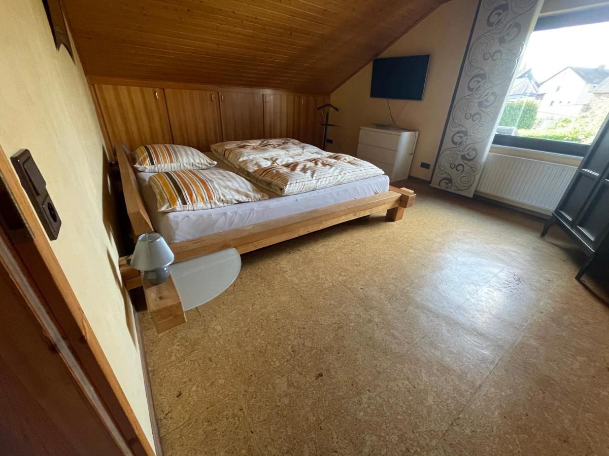 Ferienwohnung Zum Nuerburgring Munk Exteriör bild